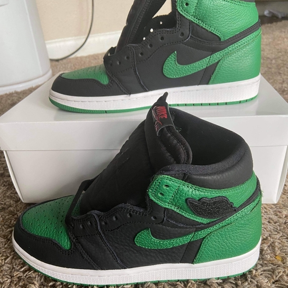 Jordan 1 retro high pine green - Picture 3 of 9